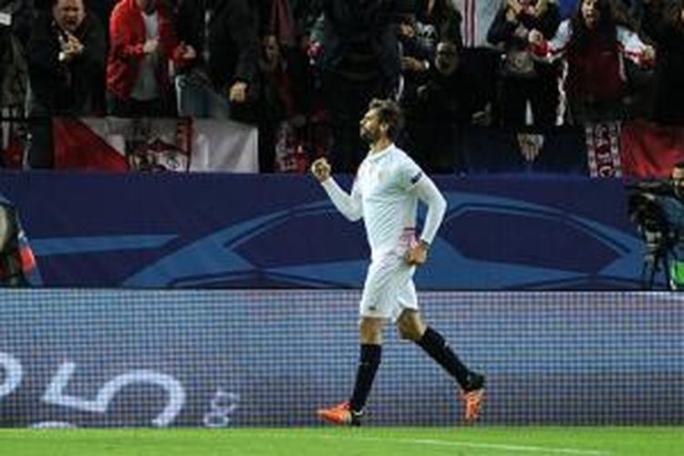 Fernando Llorente menentukan kemenangan 1-0 Sevilla atas Juventus di Stadion Ramon Sanchez Pizjuan, Selasa (8/12/2015). 