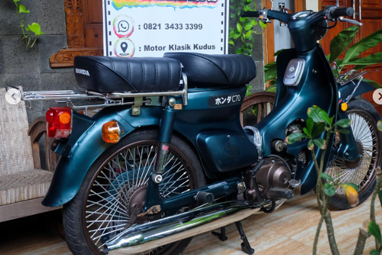 Motor Klasik bikinan warga Kudus, Jawa Tengah.