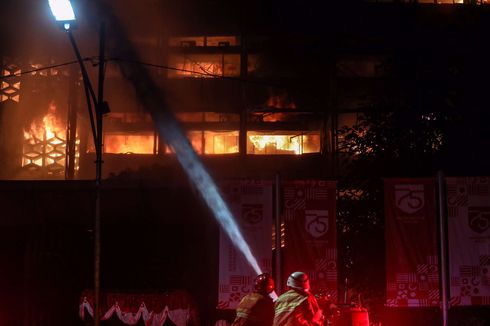 Polisi Usut Isu Cleaning Service Mencurigakan di Kebakaran Gedung Kejagung