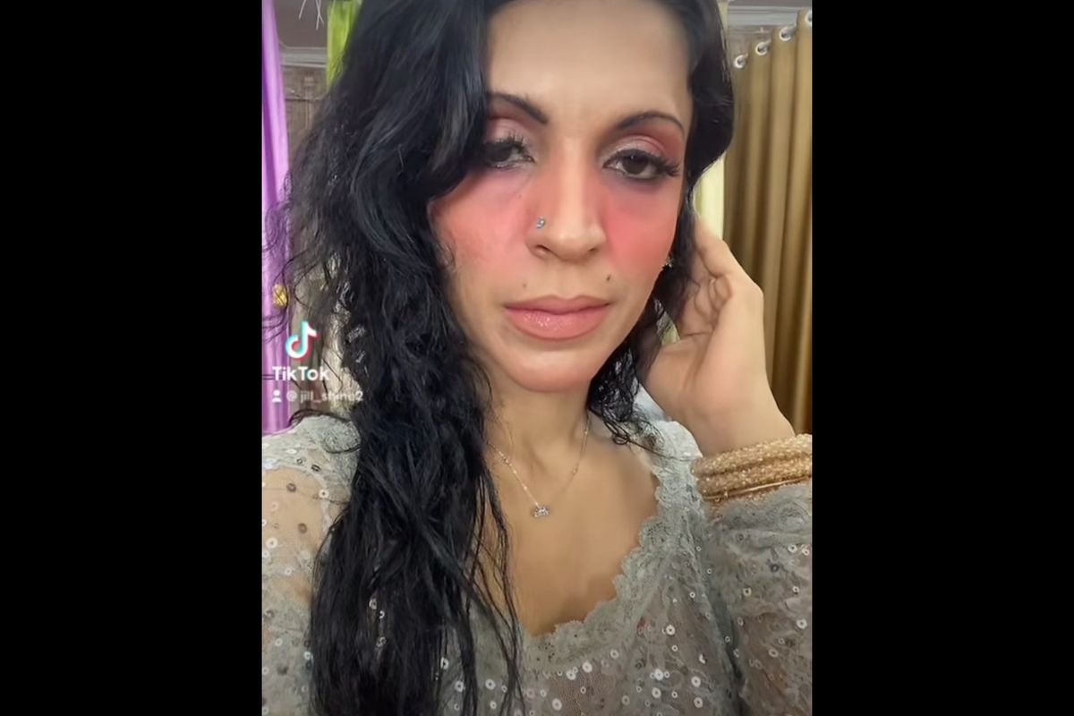 Jill Shine yang viral di TikTok dengan konten berjualan gorden.