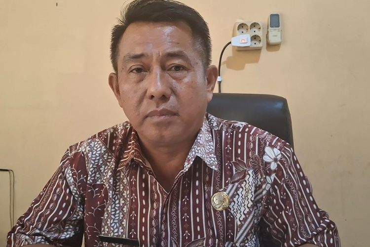 Sekretaris Dinas Kependudukan dan Catatan Sipil Kabupaten Lumajang, Yohanes Kobba