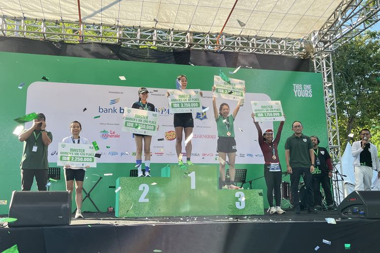 Datang Jauh dari Kaltim, Nefriana Raih Juara 1 di Suroboyo 10K