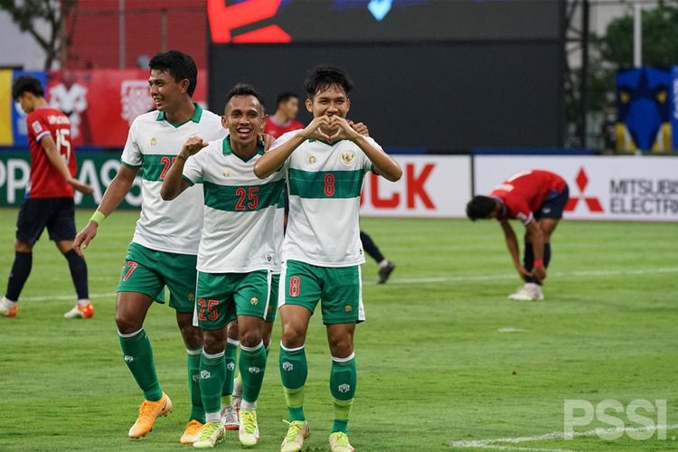 Witan Sulaeman saat melakukan selebrasi usai mencetak gol ke gawang Laos pada Minggu (12/12/2021).