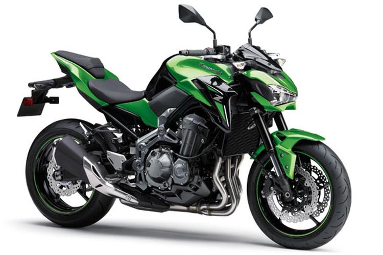 Kawasaki Z900 warna lime green.