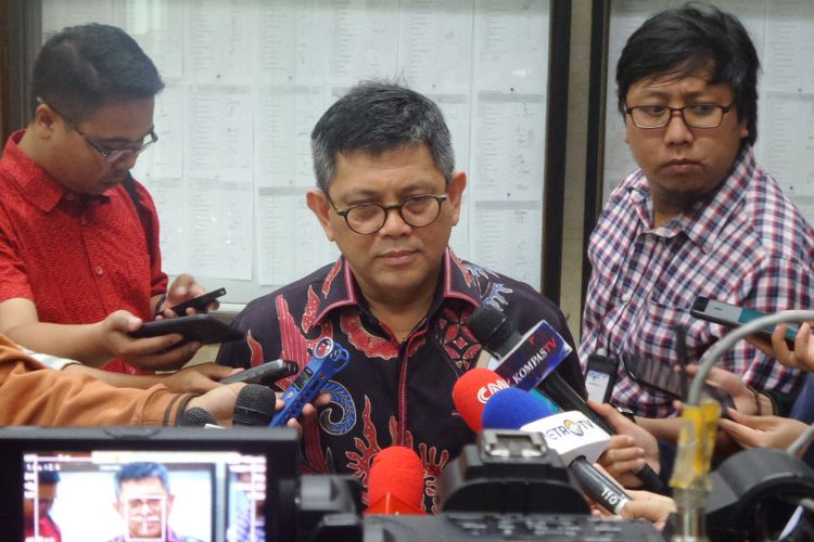 Wakil Ketua Pansus Hak Angket KPK, Taufiqulhadi di Kompleks Parlemen, Senayan, Jakarta, Senin (4/9/2017).