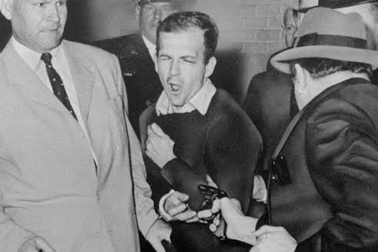 Penembakan Lee Harvey Oswald.