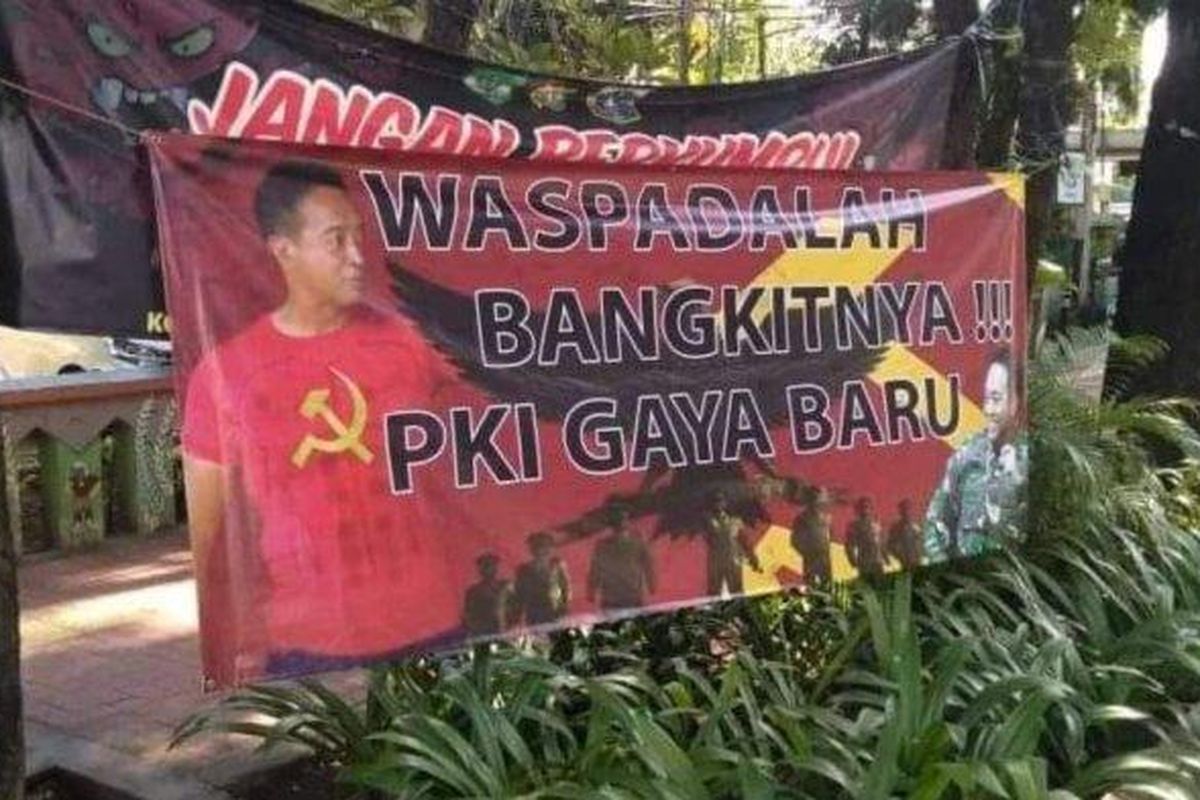 Spanduk bertuliskan 'Waspadalah Bangkitanya PKI Gaya Baru' di Tanah Abang. (Istimewa)