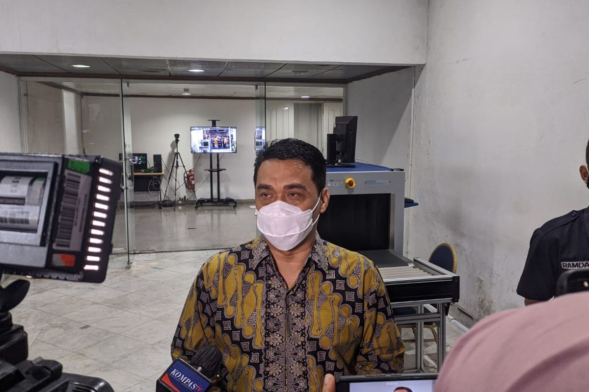 Wakil Gubernur DKI Jakarta Ahmad Riza Patria saat ditemui di Balai Kota DKI Jakarta, Selasa (20/4/2021)