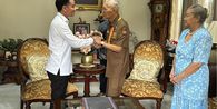Saat Try Sutrisno Tegur Ajudan karena Gibran Lepas Sepatu di Dalam Rumahnya