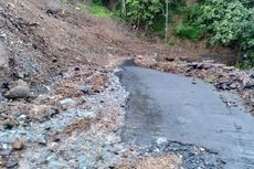 Banjir Disertai Tanah Longsor Bukit Menoreh di Plampang II, Lima Kepala Keluarga Sempat Mengungsi