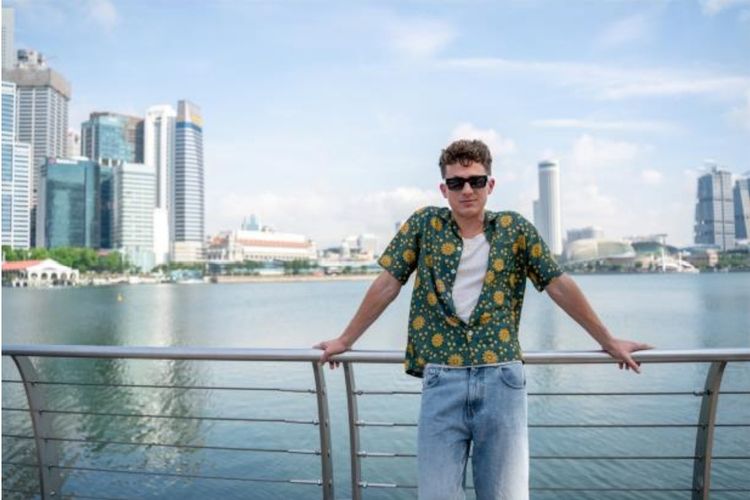 Penyanyi Charlie Puth di Singapura