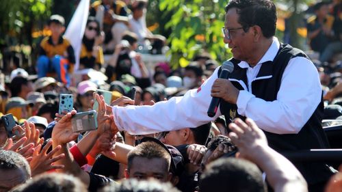Kampanye Dimulai Besok, Jokowi Izinkan Mahfud Cuti
