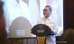 Mendag Zulhas Minta Pelaku Usaha dan Pengekspor Manfaatkan Kemudahan Ekspor dari Pemerintah
