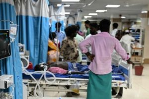 Tenggak Miras Ilegal, 54 Orang di India Tewas, 100 Lebih Masih di RS