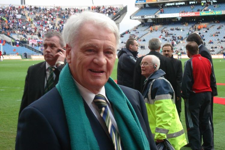 Sir Bobby Robson saat menghadiri pertandingan Republik Irlandia melawan Slovakia di Croke Park, Dublin pada 29 Maret 2007.