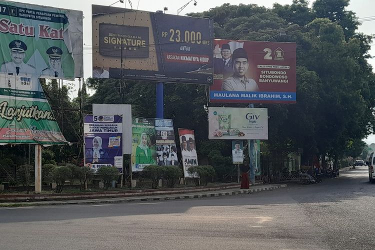 Alat Peraga Kampanye (APK) di Kabupaten Situbondo, Provinsi Jawa Timur.