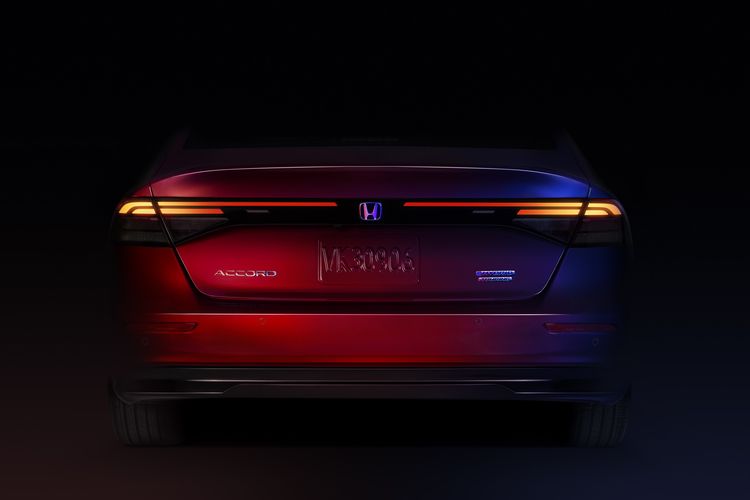 Teaser Honda Accord generasi terbaru