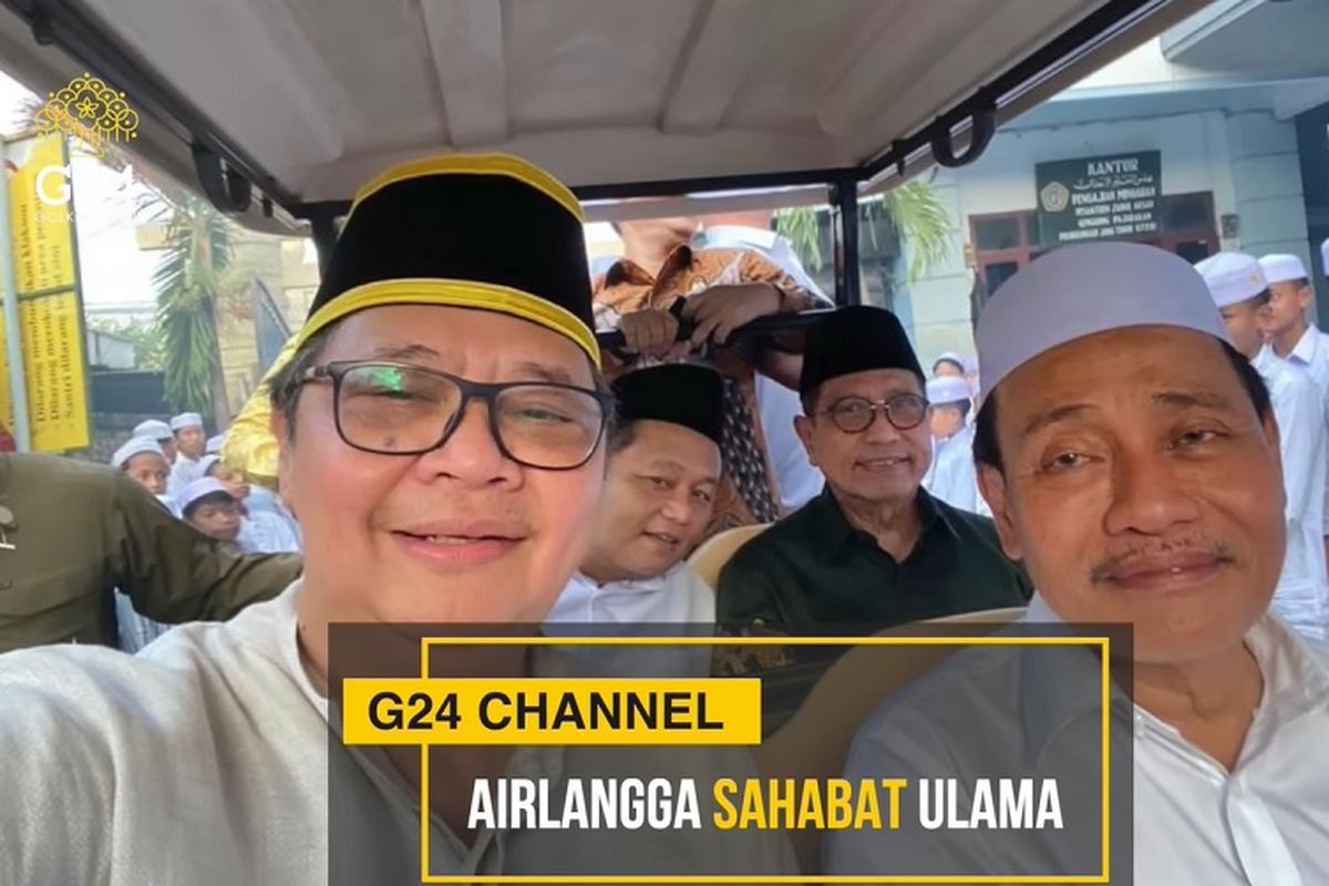 Ketum Partai Golongan Karya (Golkar) Airlangga Hartarto hadiri acara peringatan Hari Santri 2022 yang diselenggarakan di Pesantren Yapsida, Sukabumi, Sabtu (5/11/2022). 