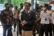 Tinjau Mudik di Stasiun Pasar Senen, Mahfud: Persiapannya Teratur, Terukur, Terjamin