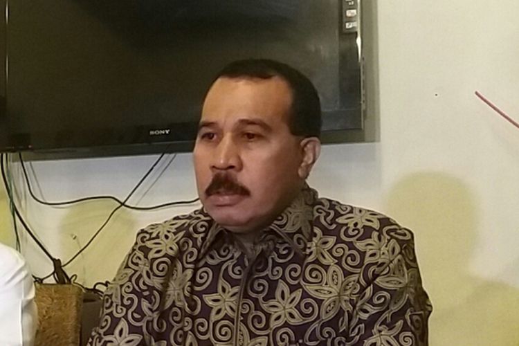 Kabid Pemenangan Pemilu Wilayah Timur DPP Partai Golkar Aziz Samual dalam konferensi pers di bilangan Senayan, Jakarta Selatan, Rabu (26/4/2017).