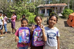Semringahnya Siswa SDI Wae Ciu NTT Terima Bantuan School Kit dari Kompas.com