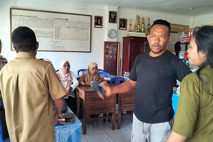 Kasus Guru Hukum Siswa Makan Lumpur Berakhir Damai, Kadisdik: Kami Lakukan Pembinaan