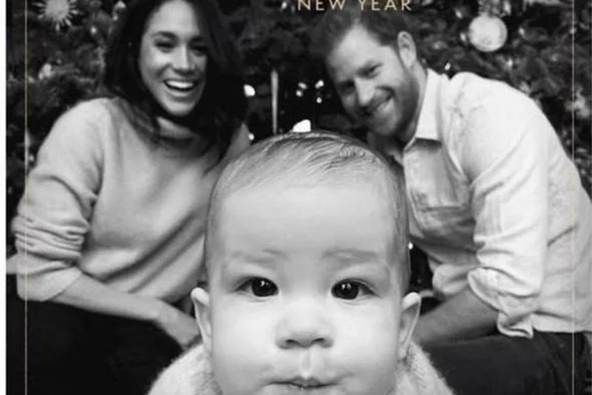 Kartu ucapan natal keluarga Pangeran Harry dan Meghan Markle.