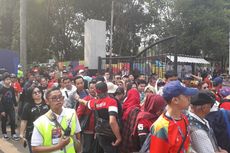 Gerbang Belum Dibuka, Penonton Opening Asian Games Sudah Mengantre
