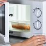 7 Makanan dan Minuman yang Sebaiknya Tidak Dipanaskan di Microwave