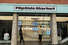 Mengunjungi FlipSide Market di Seoul, Melihat Produksi Samsung Galaxy Z Fold 5 dan Z Flip 5 dari Dekat