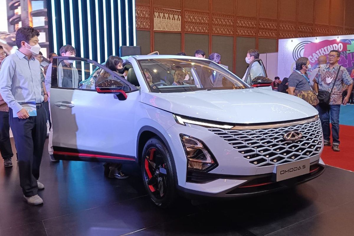 Chery Omoda 5 jadi andalan penjualan di Indonesia diumumkan harga resminya di GJAW 2023.