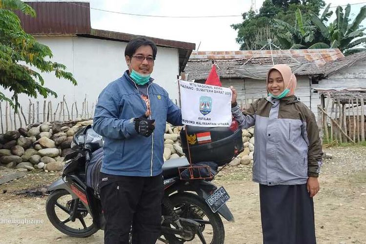 Foto istimewa, Saat pasangan suami istri,  Hasan dan Nining mengabadikan foto-foto disetiap perjalanannya.