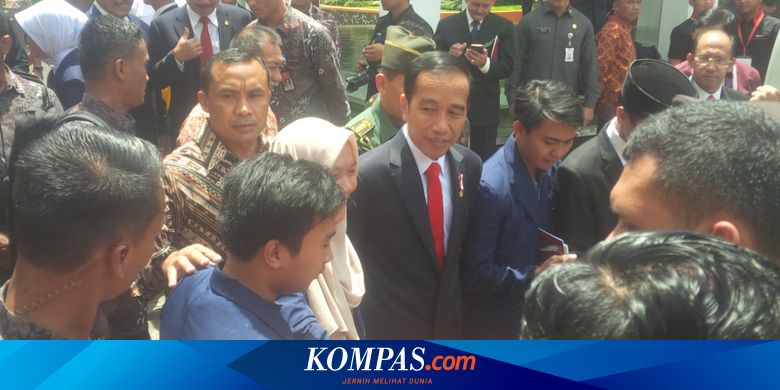 Jokowi Hadiahkan Sepeda  untuk Nenek 70 Tahun di  Cimahi 