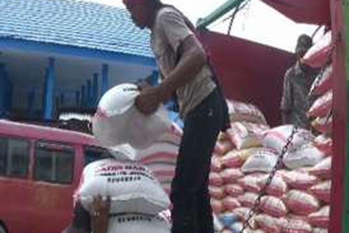Ilustrasi: Pasokan beras di Majene, Sulawesi Barat. 