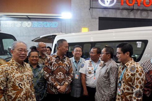 Toyota Pamer HiAce Mewah