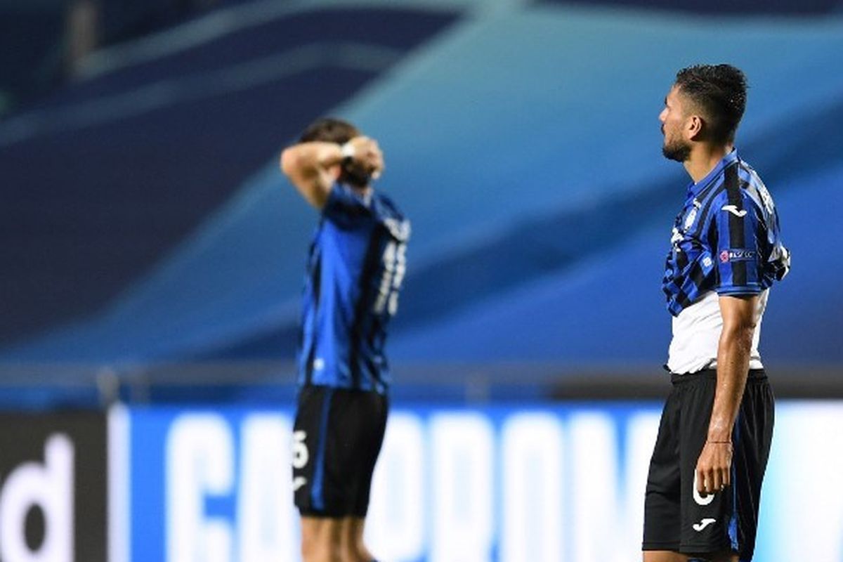 Reaksi pemain Atalanta, Jose Luis Palomino, seusai kekalahan kontra PSG pada laga perempat final Liga Champions di Estadio Da Luz, Lisbon, pada Kamis (13/8/2020) dini hari WIB.