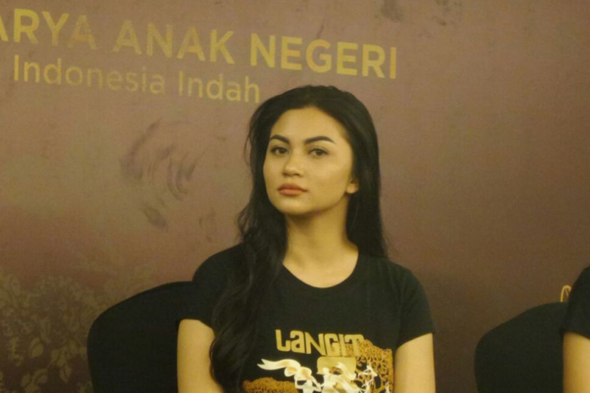 Ariel Tatum menghadiri jumpa pers pertunjukkan teater berjudul Langit 7 Bidadari di Grand Kemang, Jakarta Selatan, Kamis (17/5/2018).