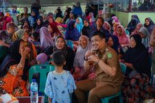 Sambil Makan, Walkot Bobby Nasution Ajak Jajarannya Dengar Curhatan Warga Kelurahan Besar