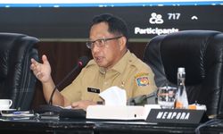 Mendagri Tito Minta Pemda Kelola Sarpras Olahraga secara Profesional