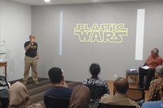 Kurangi Penggunaan Kantong Plastik, Warga Dianjurkan Pakai Besek Bambu