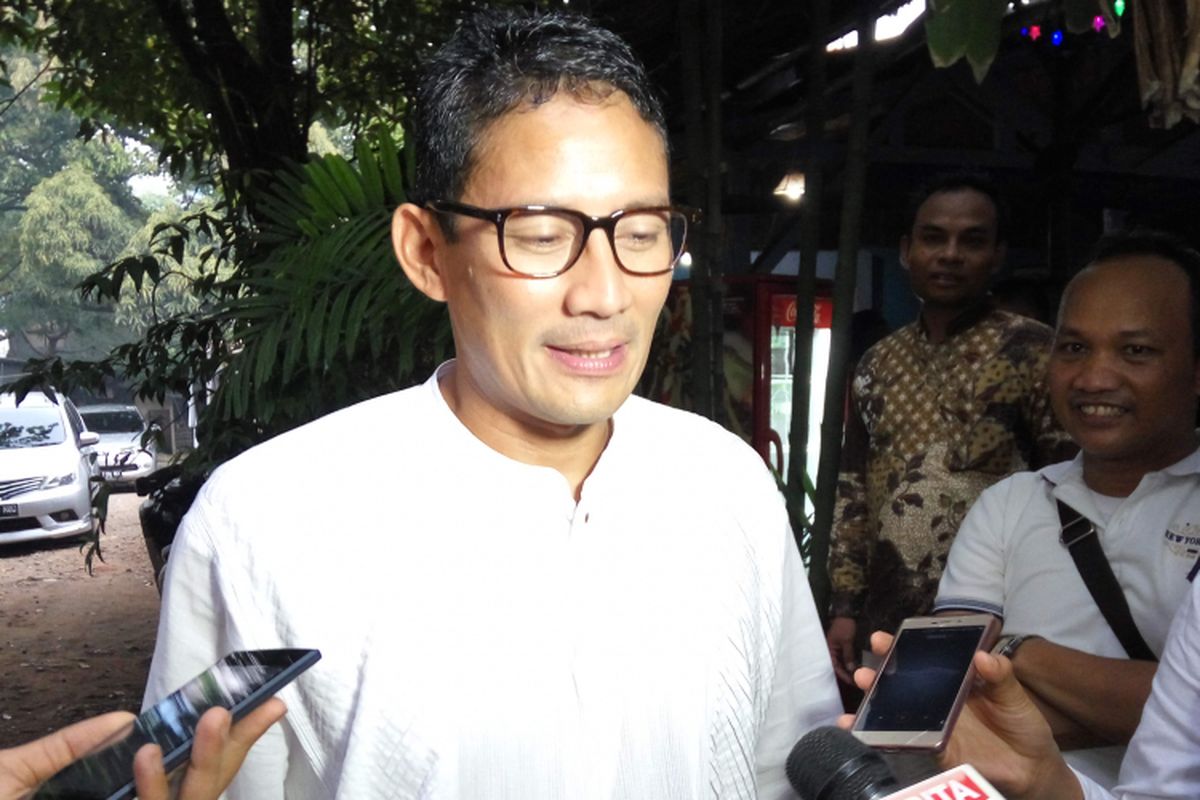 Calon wakil gubernur DKI Jakarta, Sandiaga Uno saat di kawasan Jakarta Pusat, Jumat (17/3/2017).