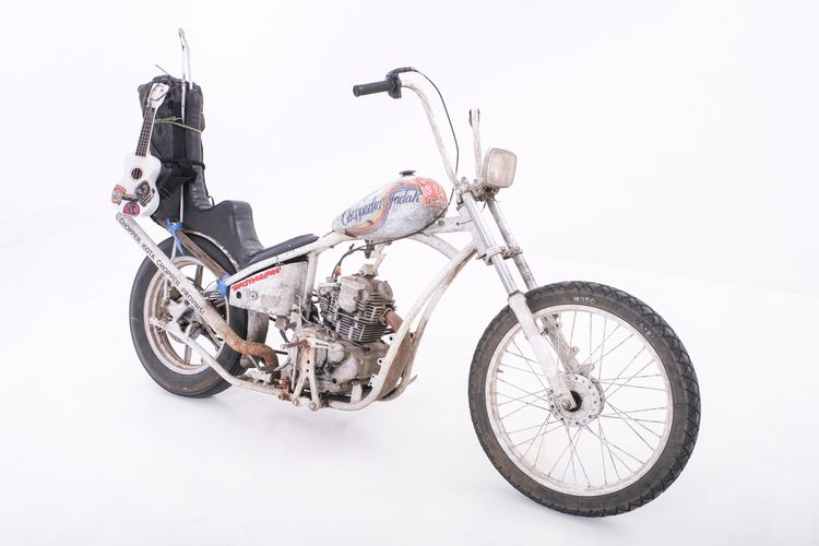 Motor custom Yamaha Scorpio Z  bergaya chopper garapan Baloenk Modified Jogja