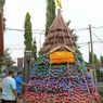 Pohon Natal Unik di Gereja Katedral Purwokerto, Dibuat dari Sapu Lidi, Dilengkapi Masker dan Suntikan