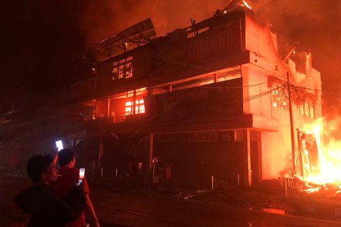 Kerugian Kebakaran 11 Ruko di Pasar Sintang Capai Rp 35 Miliar
