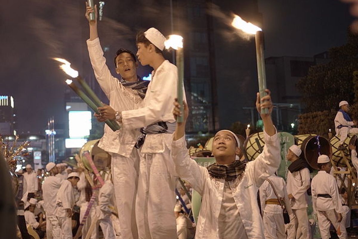 Takbiran dalam rangka merayakan Hari Raya Idul Adha di Jakarta tahun 2013