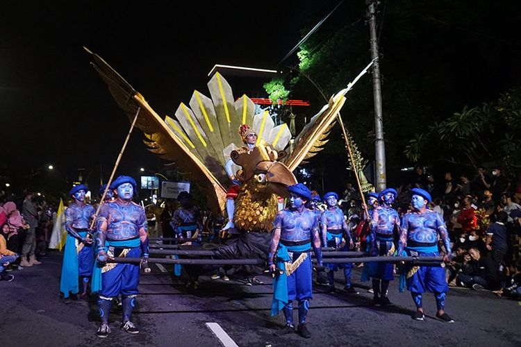 Wayang Jogja Night Carnival (WJNC) 7 digelar di Tugu Pal Putih, Yogyakarta, Jumat (7/10/2022). 

