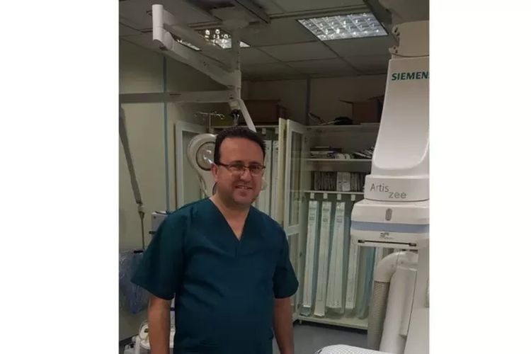 Dokter Marwan Sultan, Direktur Medis RS Indonesia di Gaza.