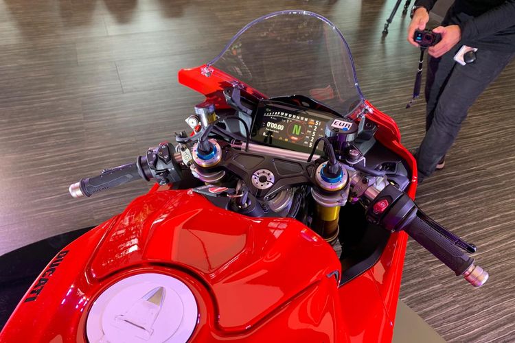 Layar dasbor Ducati Panigale V4 S