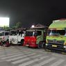 Cerita Sopir Truk Antar-Provinsi Terjebak Banjir Demak Pantura