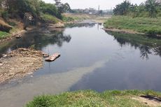 Limbah Pabrik, Pemicu Pencemaran Berulang di Sungai Cileungsi